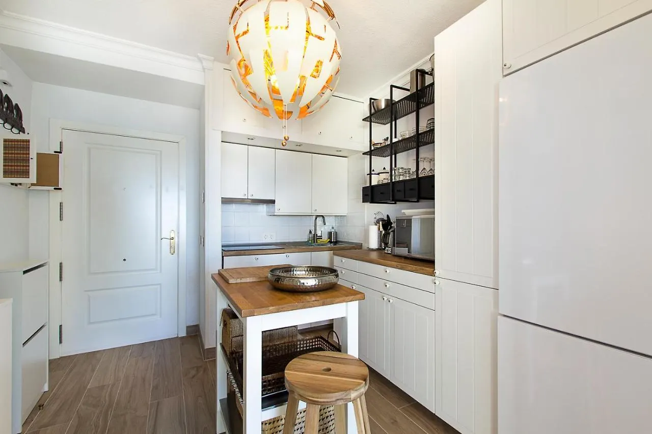 Apartment Sea Front Studio In Marbella Spain